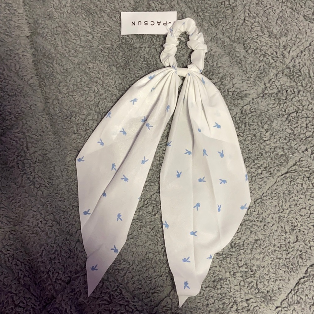 playboy scrunchie OS